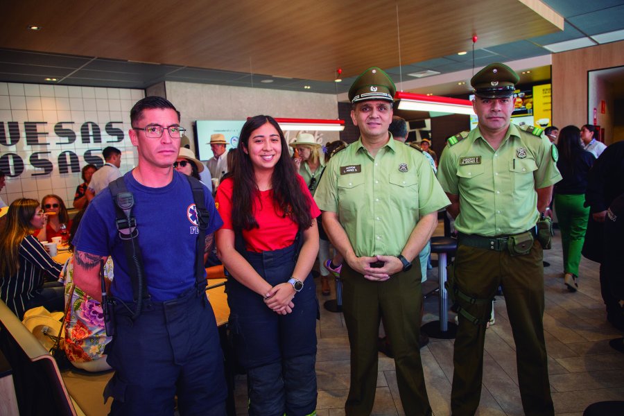 Rodrigo Burgos, María Ignacia Naranjo, Mayor Luis Felipe Pérez, Sargento Primero Miguel Brenes 